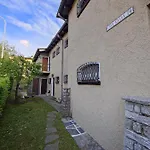 Feluca Porto Vakantiehuis Porto Valtravaglia