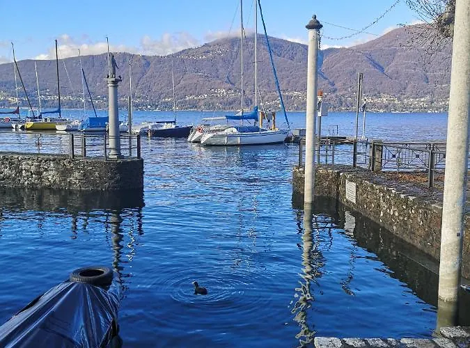 Feluca Porto Porto Valtravaglia